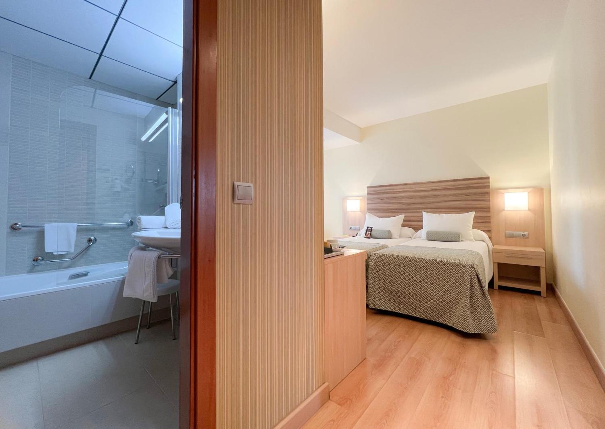 Riviera Beachotel - Adults Recommended Benidorm Dış mekan fotoğraf